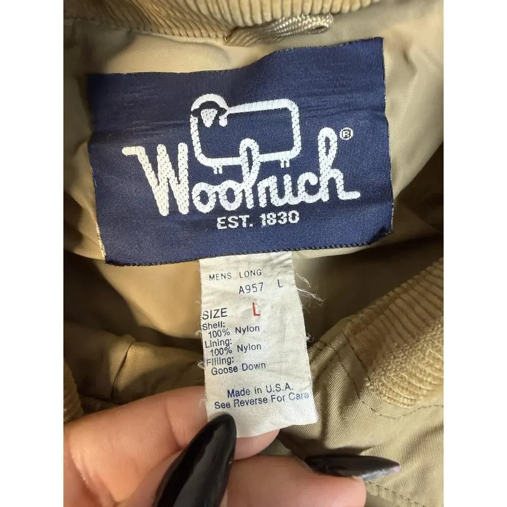 Vintage Woolrich Jacket Mens L Beige Down Puffer Collared Insulated Snap Pockets